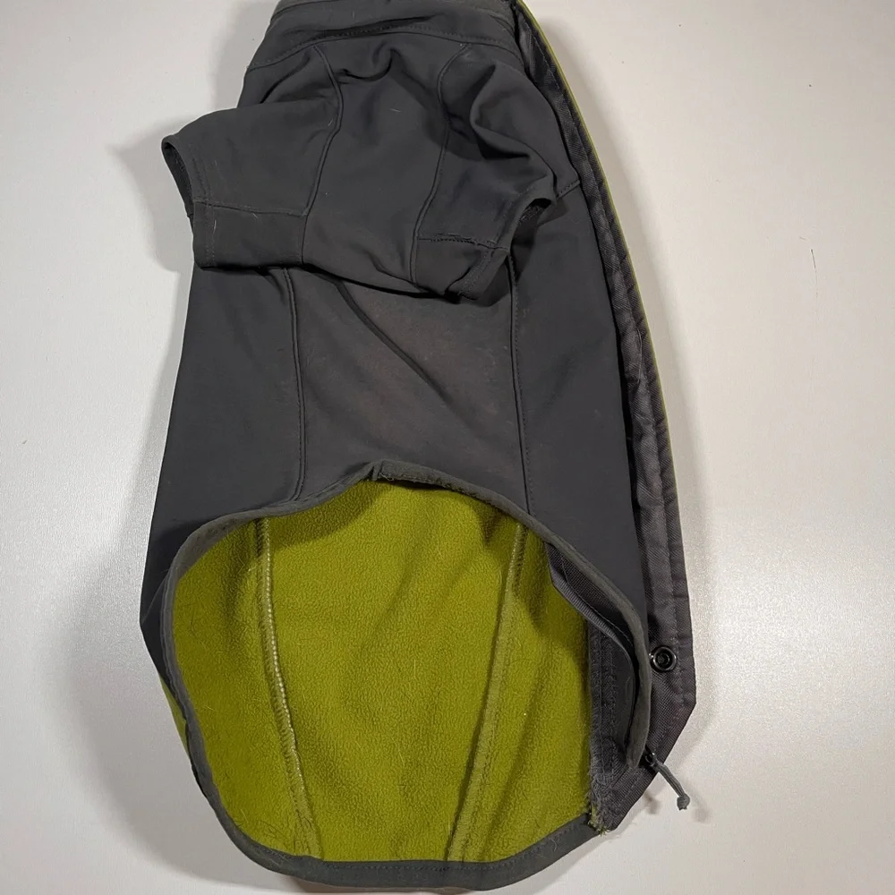 **SOLD** Ruffwear | Cloud Chaser Jacket - Picture 5 of 6